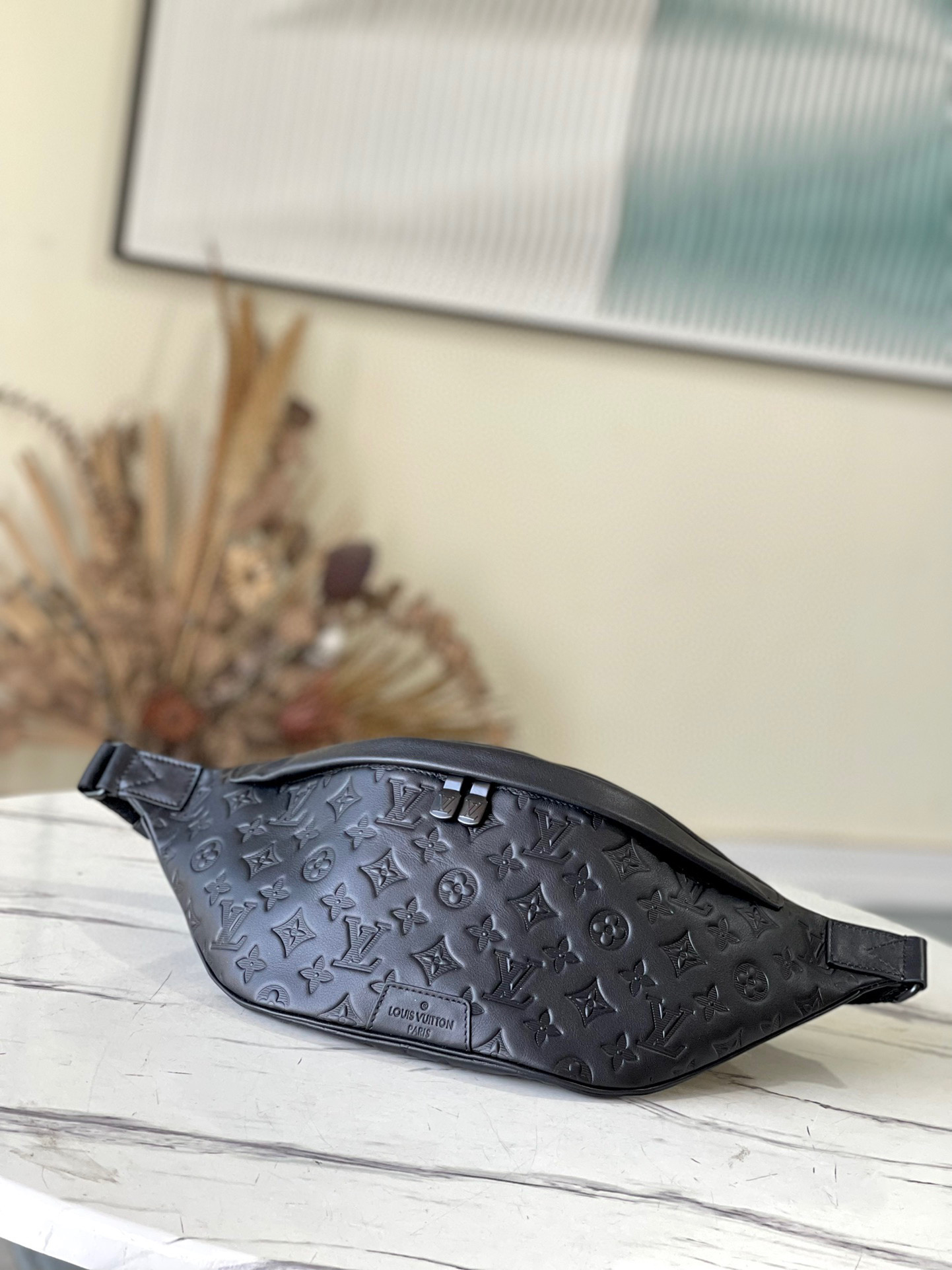 루이비통 허리가방 M44388