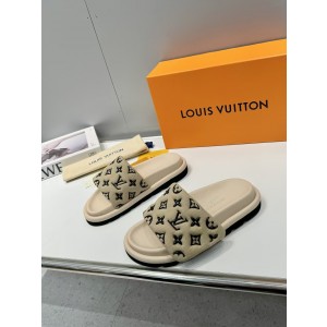 루이비통 남여 공용 슬리퍼
