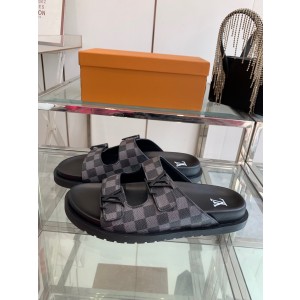 루이비통 남여 공용 슬리퍼