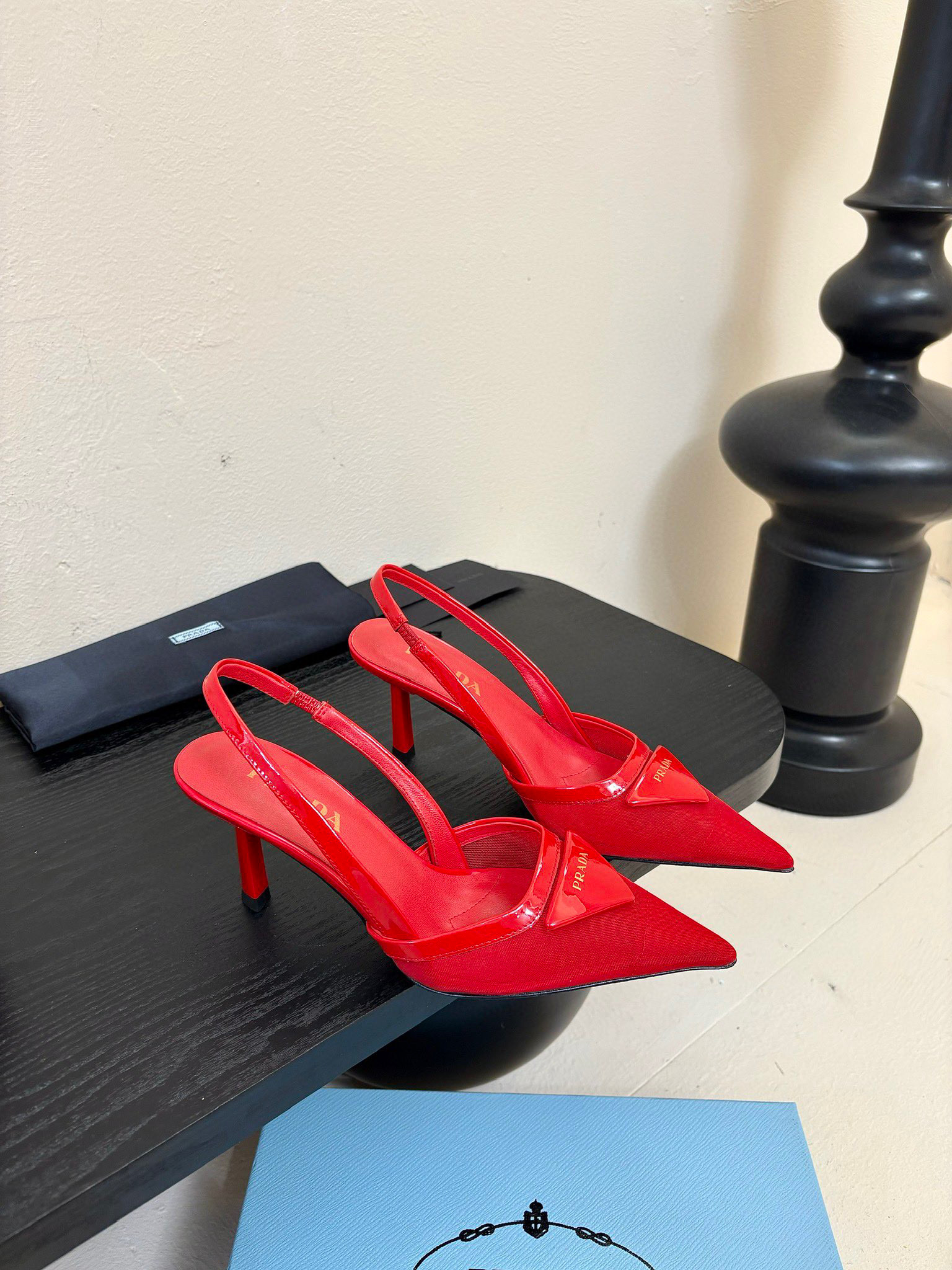 프라다 여자 샌들 8.5cm