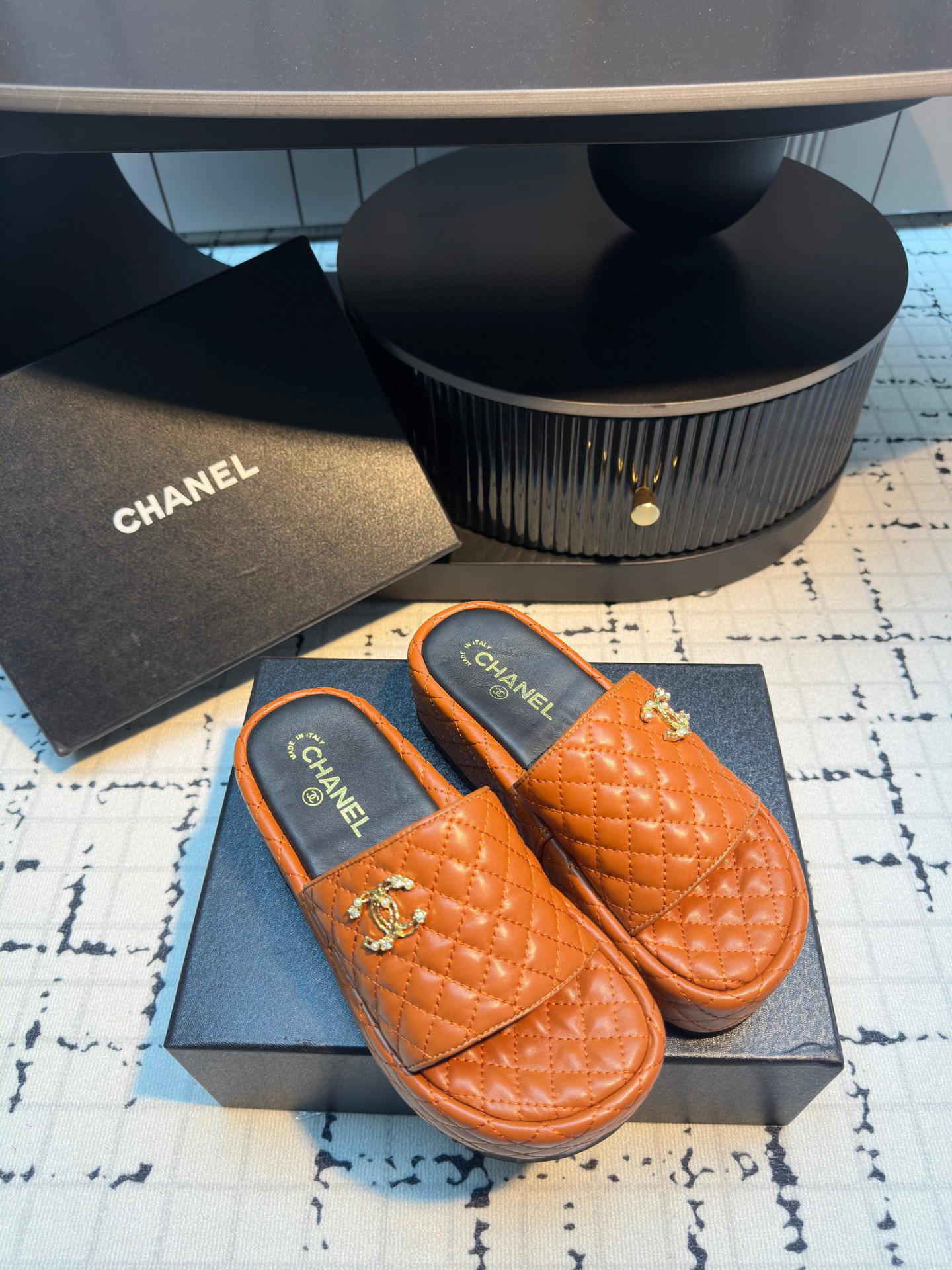 샤넬 여자 슬리퍼