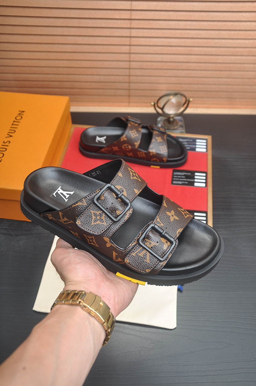 루이비통 남자 슬리퍼