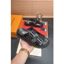 루이비통 남자 슬리퍼