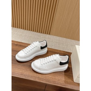 알렉산더 맥퀸 남녀공용 신발 운동화 스니커즈