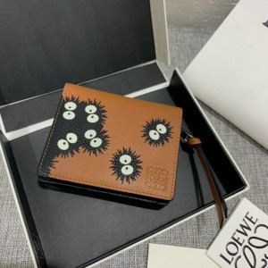 로에베 여자 반지갑