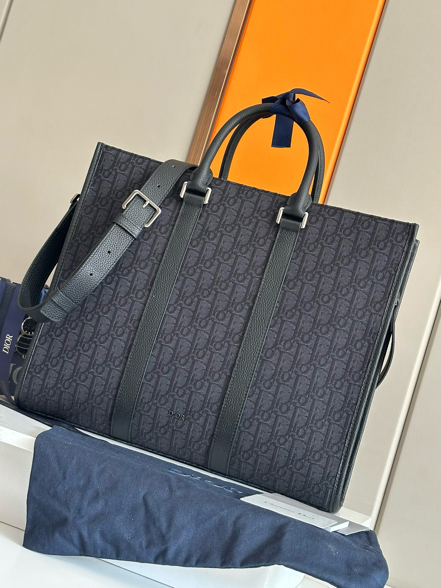 디올 토트백 남자가방