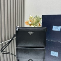 프라다 사피아노 가죽 클러치 2VF032