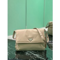 프라다 1BD256 라지 남녀공용가방