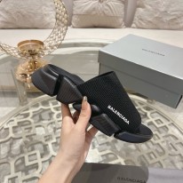 발렌시아가 남녀공용 슬리퍼