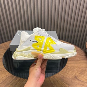 발렌시아가 트리플 남녀공용 신발 운동화 스니커즈