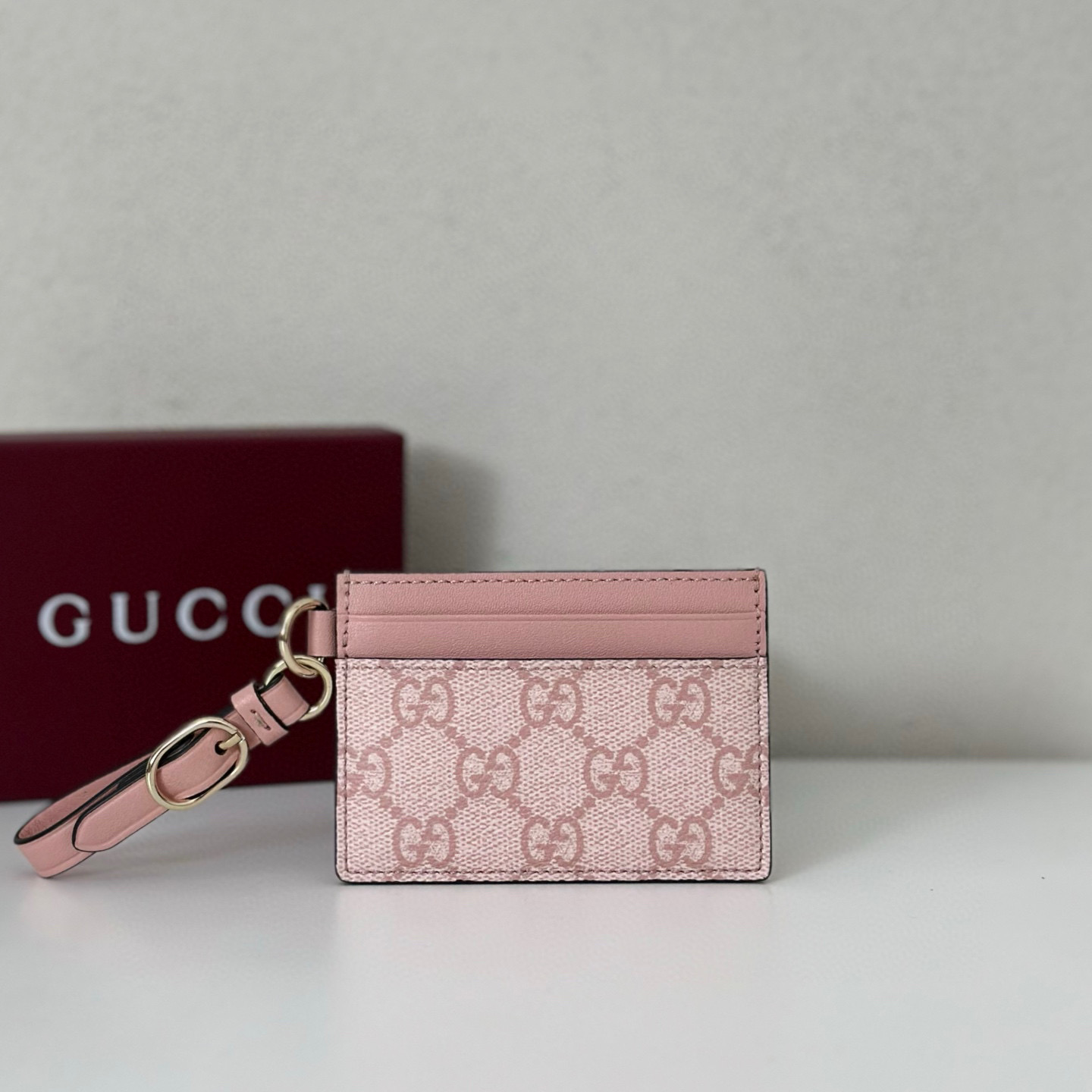 구찌  여자 카드지갑 819121