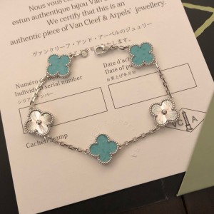 반클리프앤아펠 팔찌