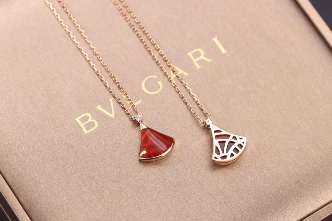 불가리 목걸이