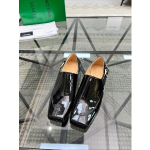 보테가베네타 남녀공용 구두