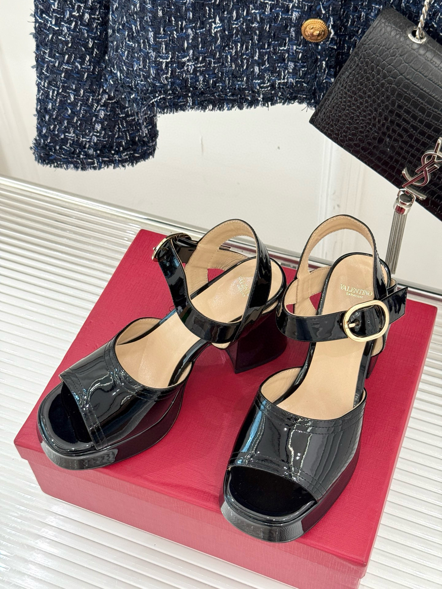발렌티노 9cm 여자 샌들