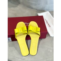 페라가모 여자 슬리퍼