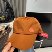 로로피아나 모자