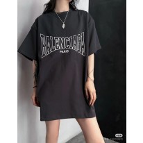 발렌시아가 남녀공용 반팔티