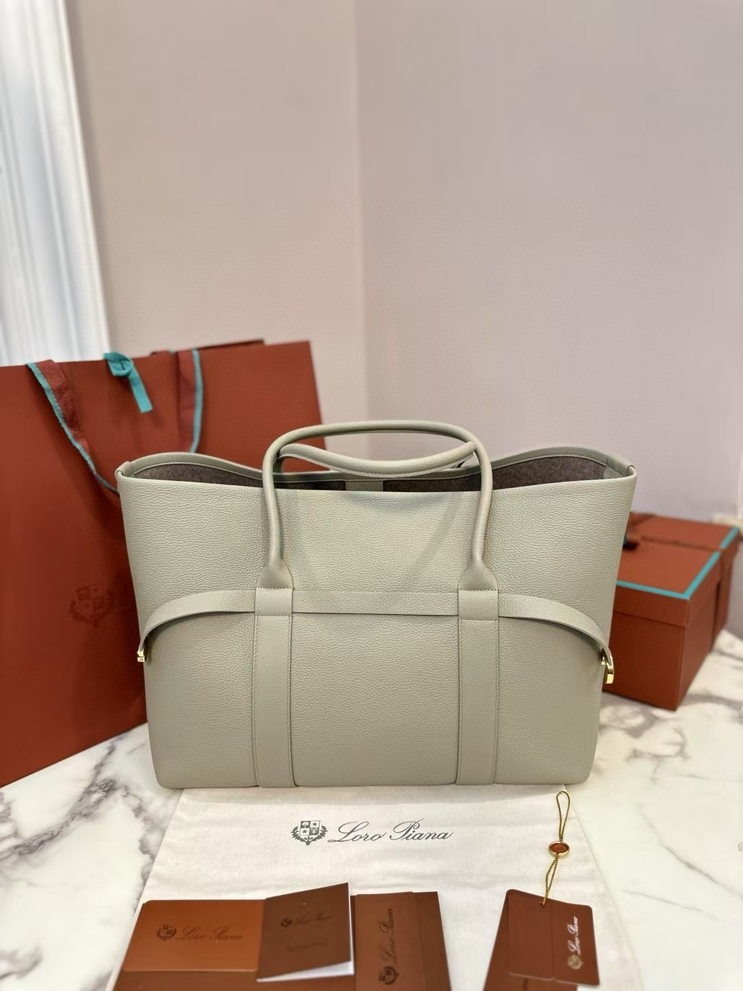 로로피아나 토트백 여자가방