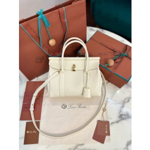 로로피아나 여자가방