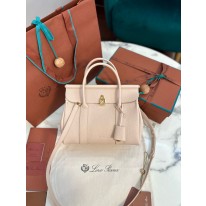 로로피아나 여자가방