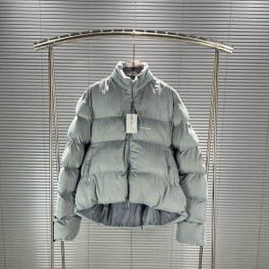 발렌시아가 남자 패딩