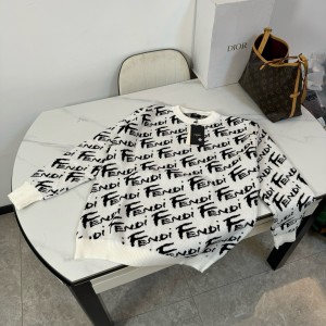 펜디 남자 니트