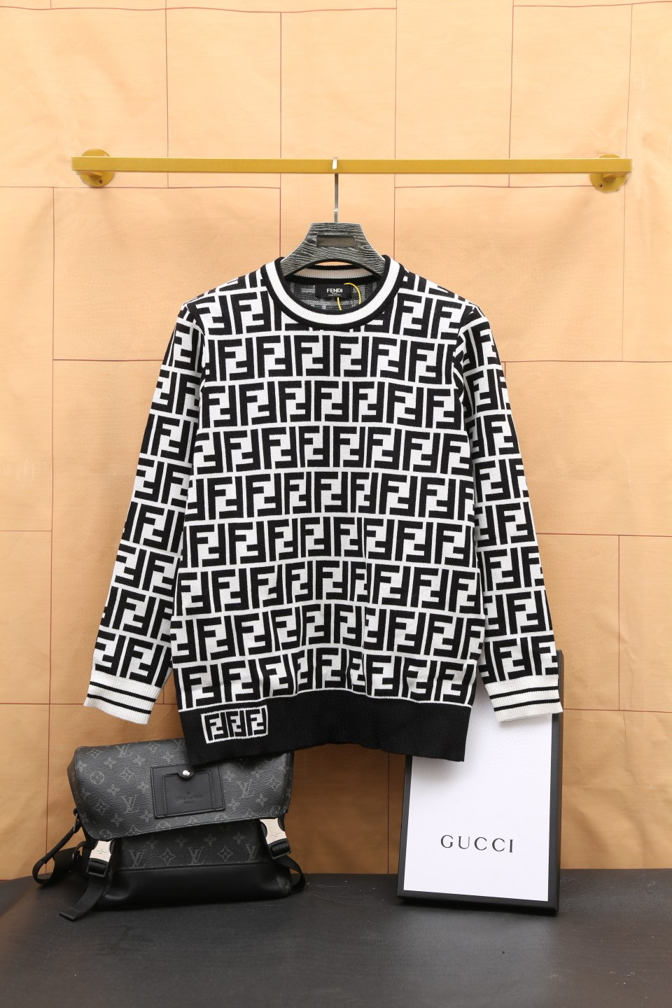 펜디 남자 니트