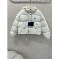 프라다 여자 패딩