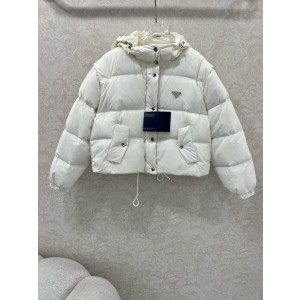 프라다 여자 패딩