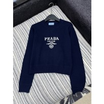 프라다 여자 니트