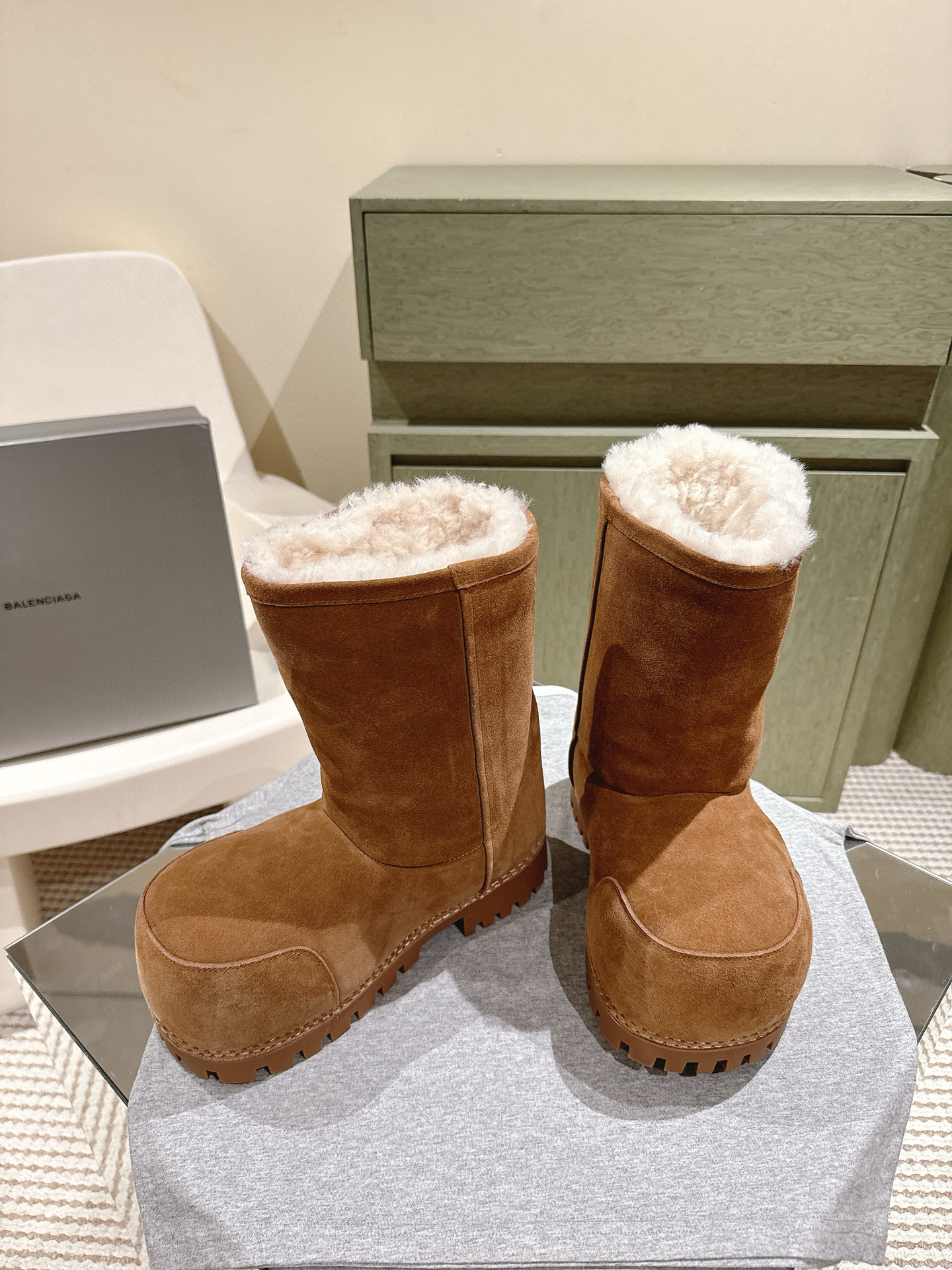 발렌시아가 6CM 남여공용 부츠