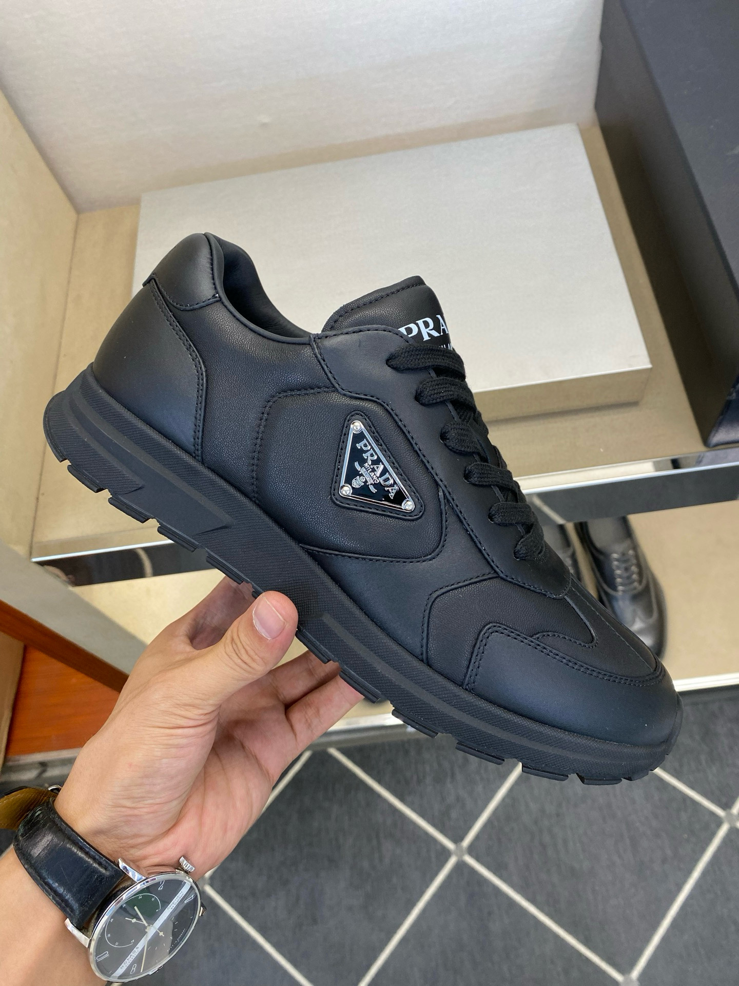 프라다 남자 스니커즈 신발 운동화