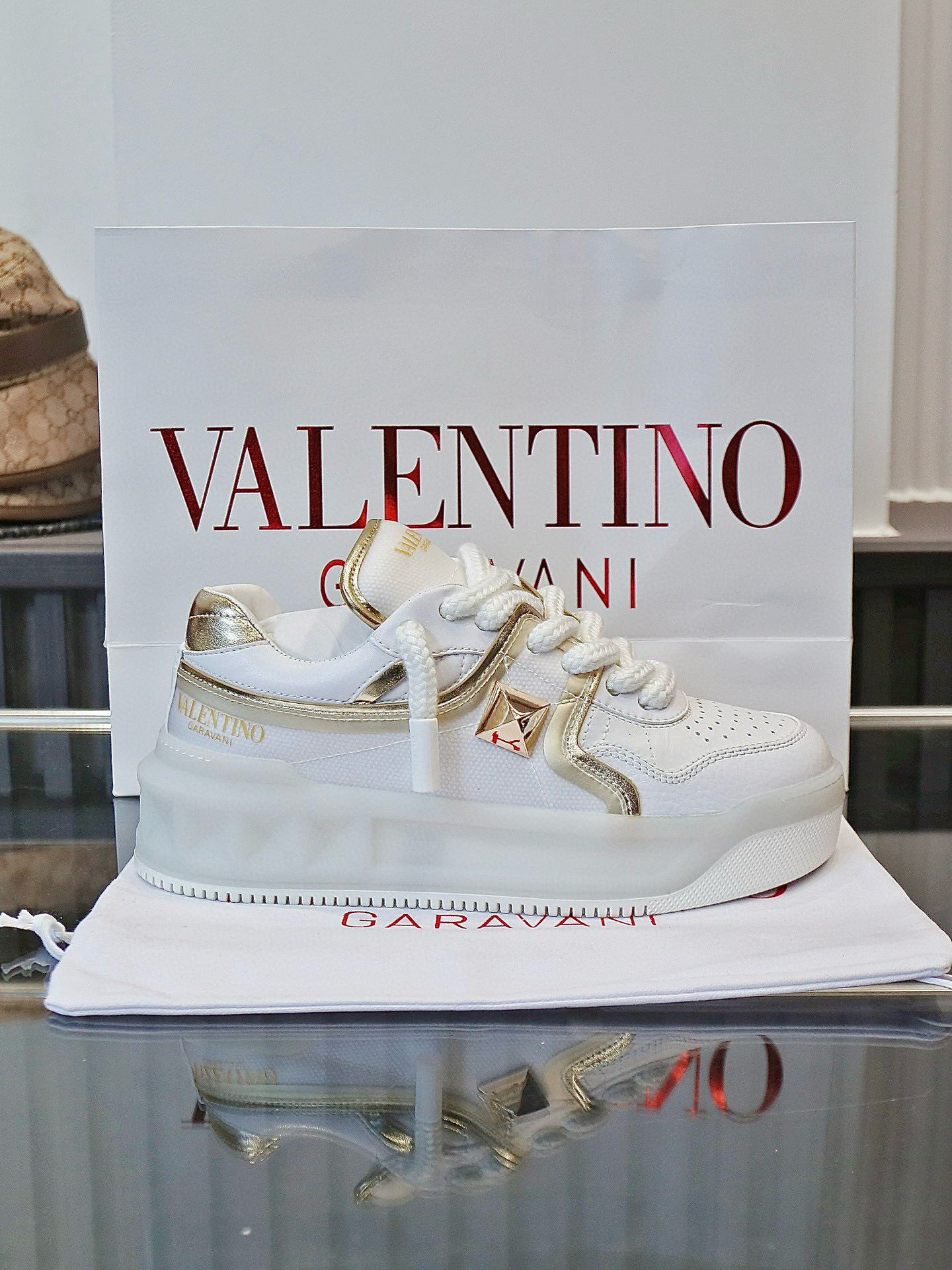 발렌티노 남녀공용 신발 운동화 스니커즈