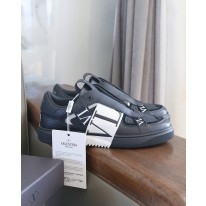 발렌티노 남녀공용 신발 운동화 스니커즈