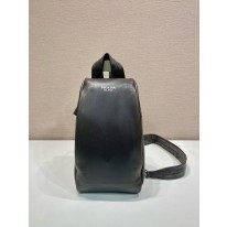 프라다 2VZ114 남자가방