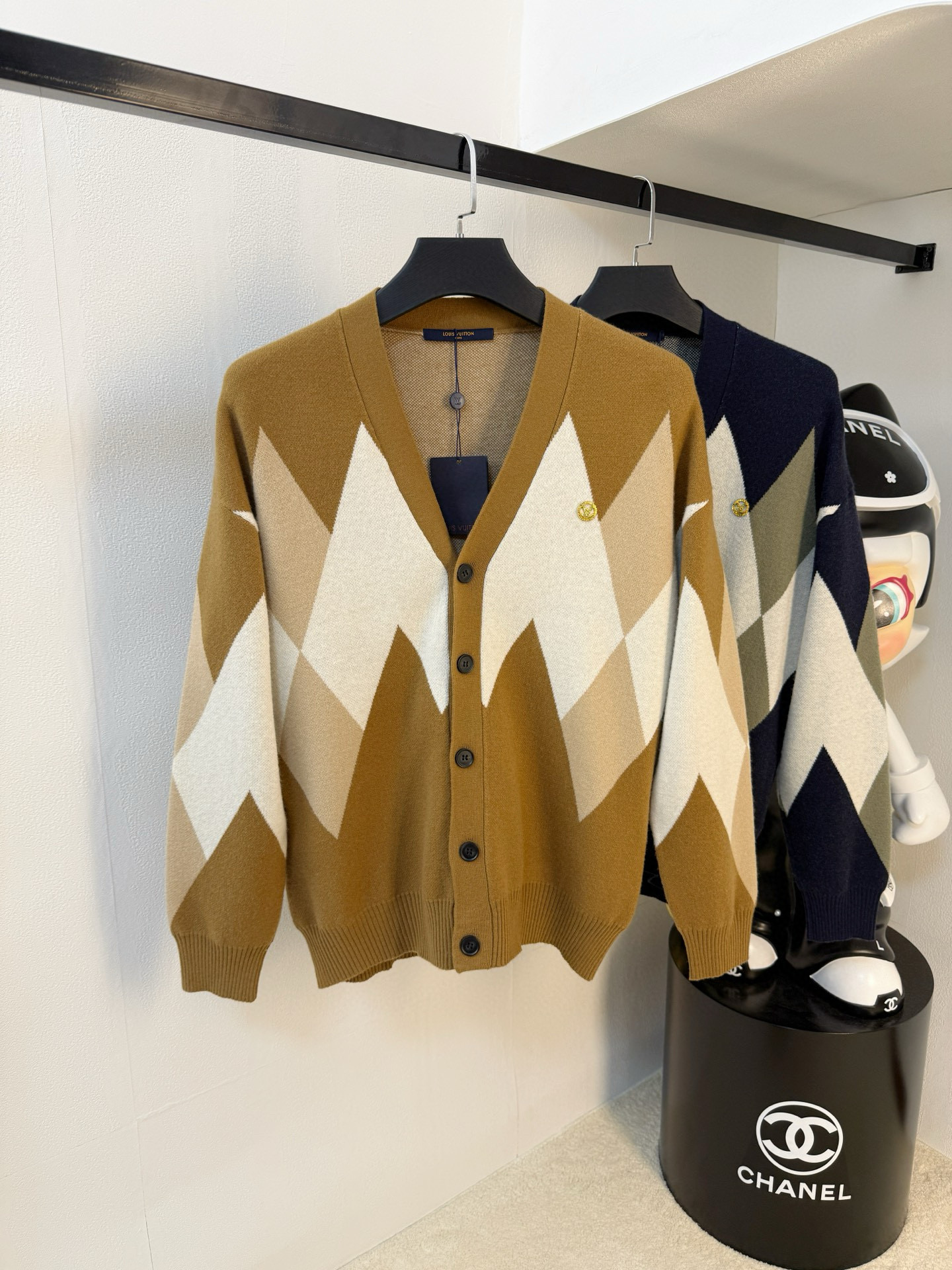 루이비통 남자 가디건