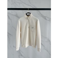 프라다 남자 맨투맨